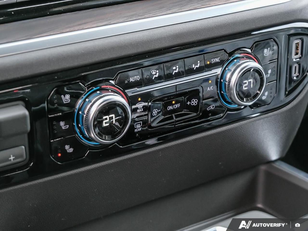 2026 GMC Sierra 1500 Crew Cab Short Box 4-Wheel Drive SLT Photo