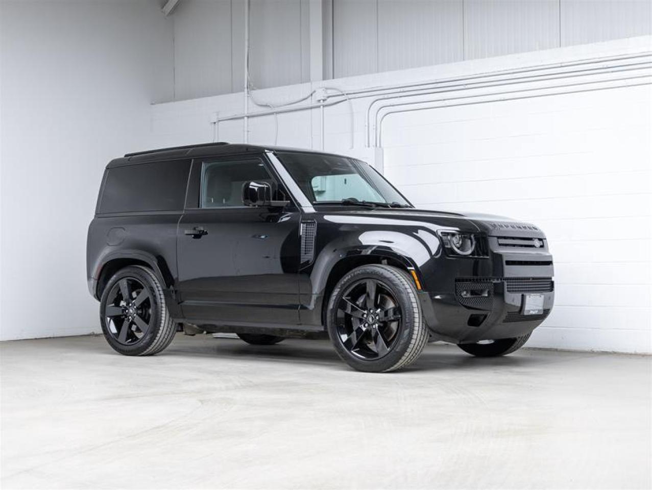 2024 Land Rover Defender  Photo