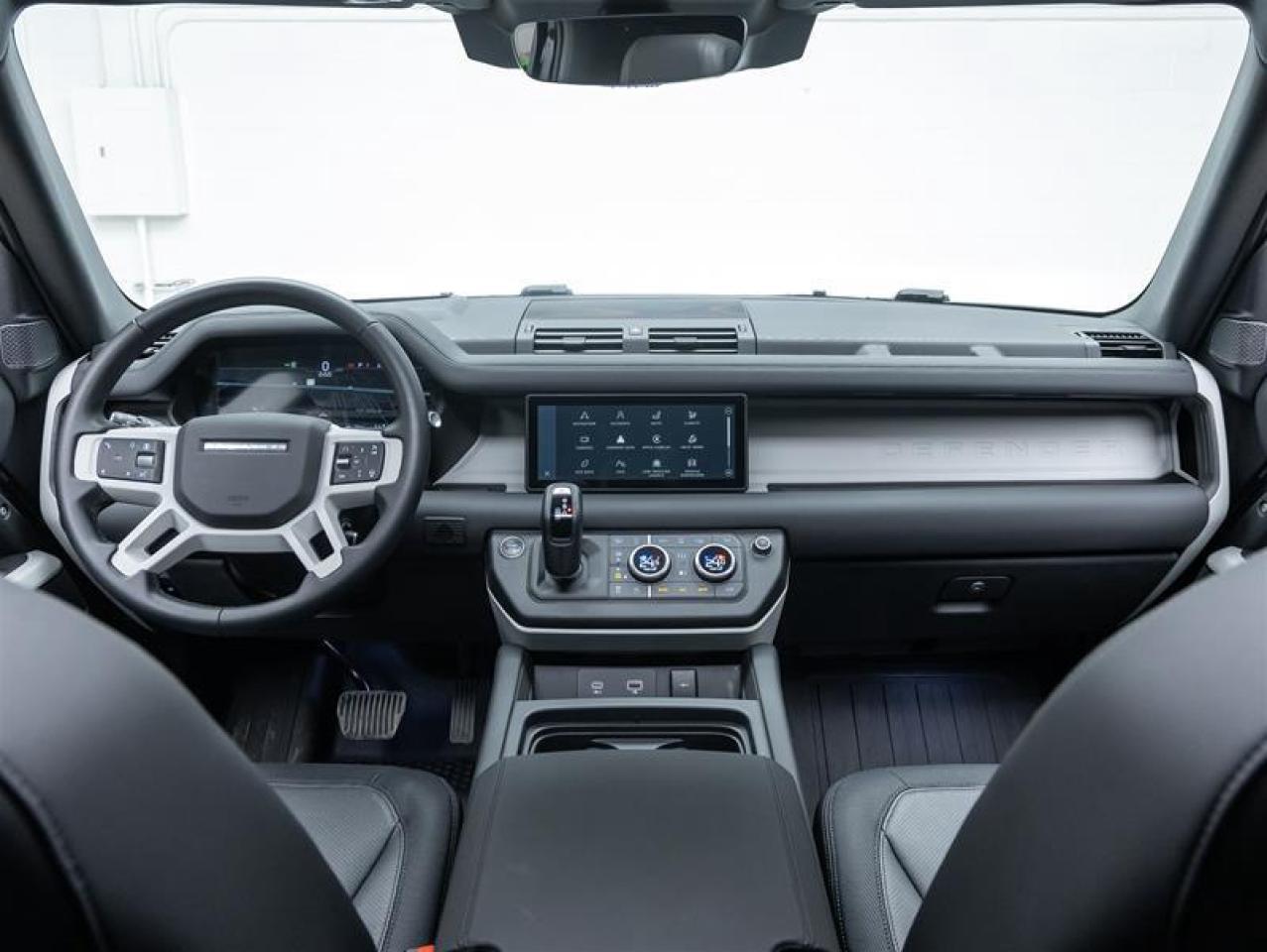 2024 Land Rover Defender  Photo