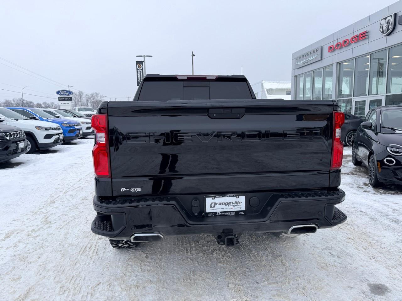 2021 Chevrolet Silverado 1500 Crew Cab Short Box 4-Wheel Drive LT Trail Boss Photo