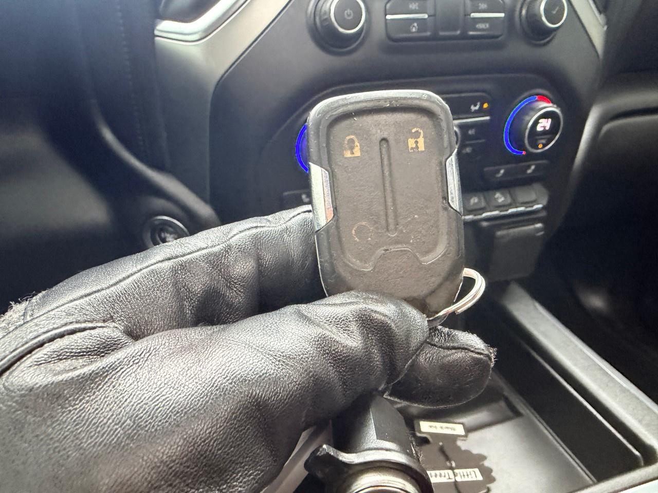 2021 Chevrolet Silverado 1500 Crew Cab Short Box 4-Wheel Drive LT Trail Boss Photo