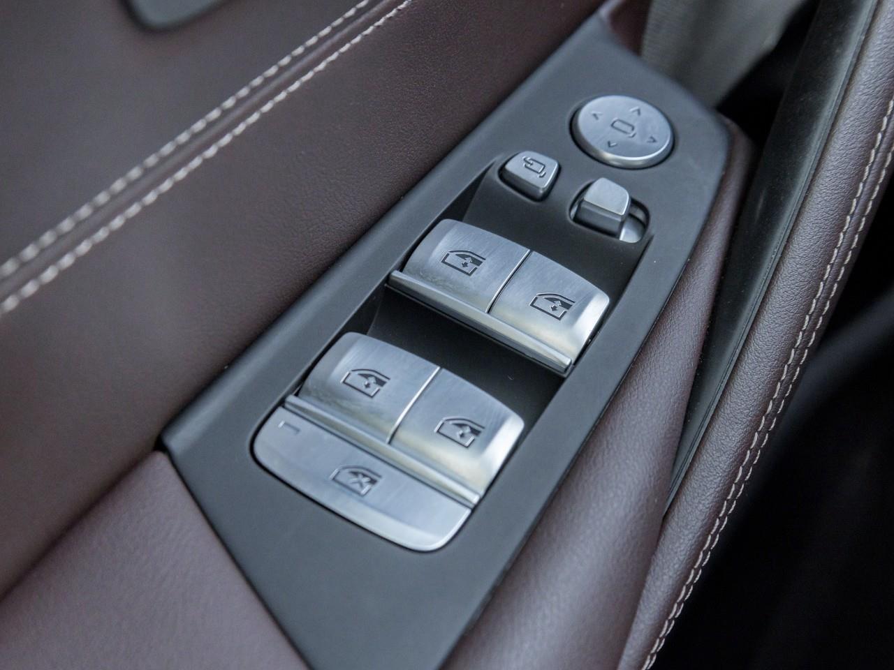 2023 BMW 530 i xDrive 4dr All-Wheel Drive Sedan Photo