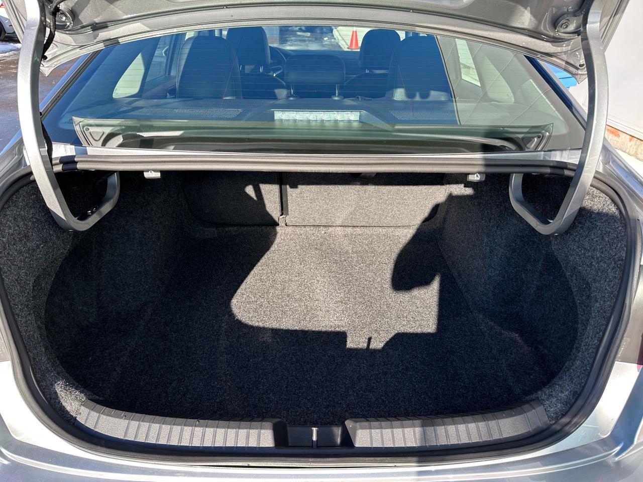 2024 Volkswagen Jetta Comfortline (M6) 4dr Sedan Photo