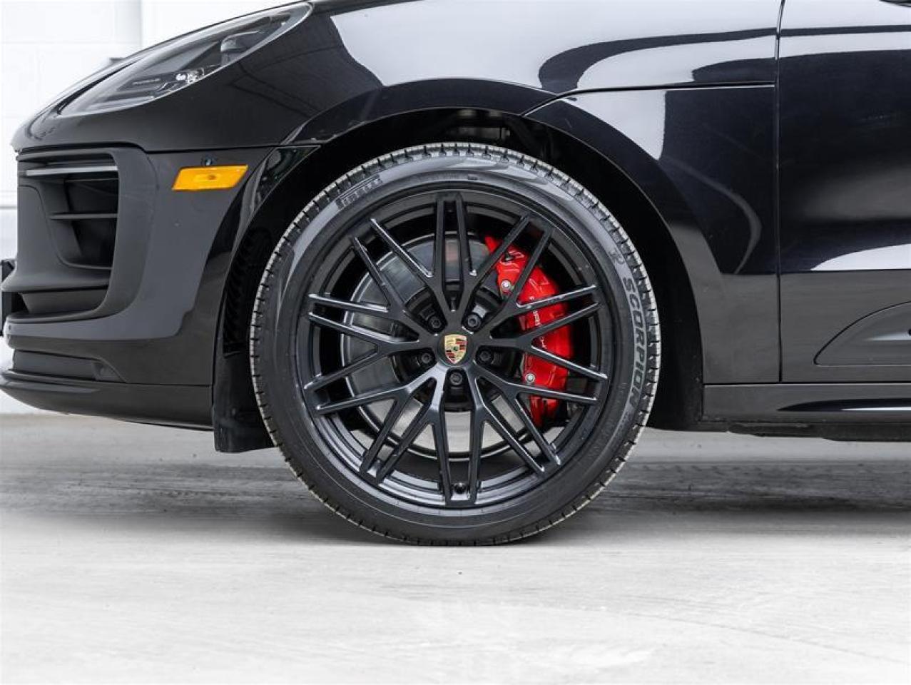 2024 Porsche Macan  Photo