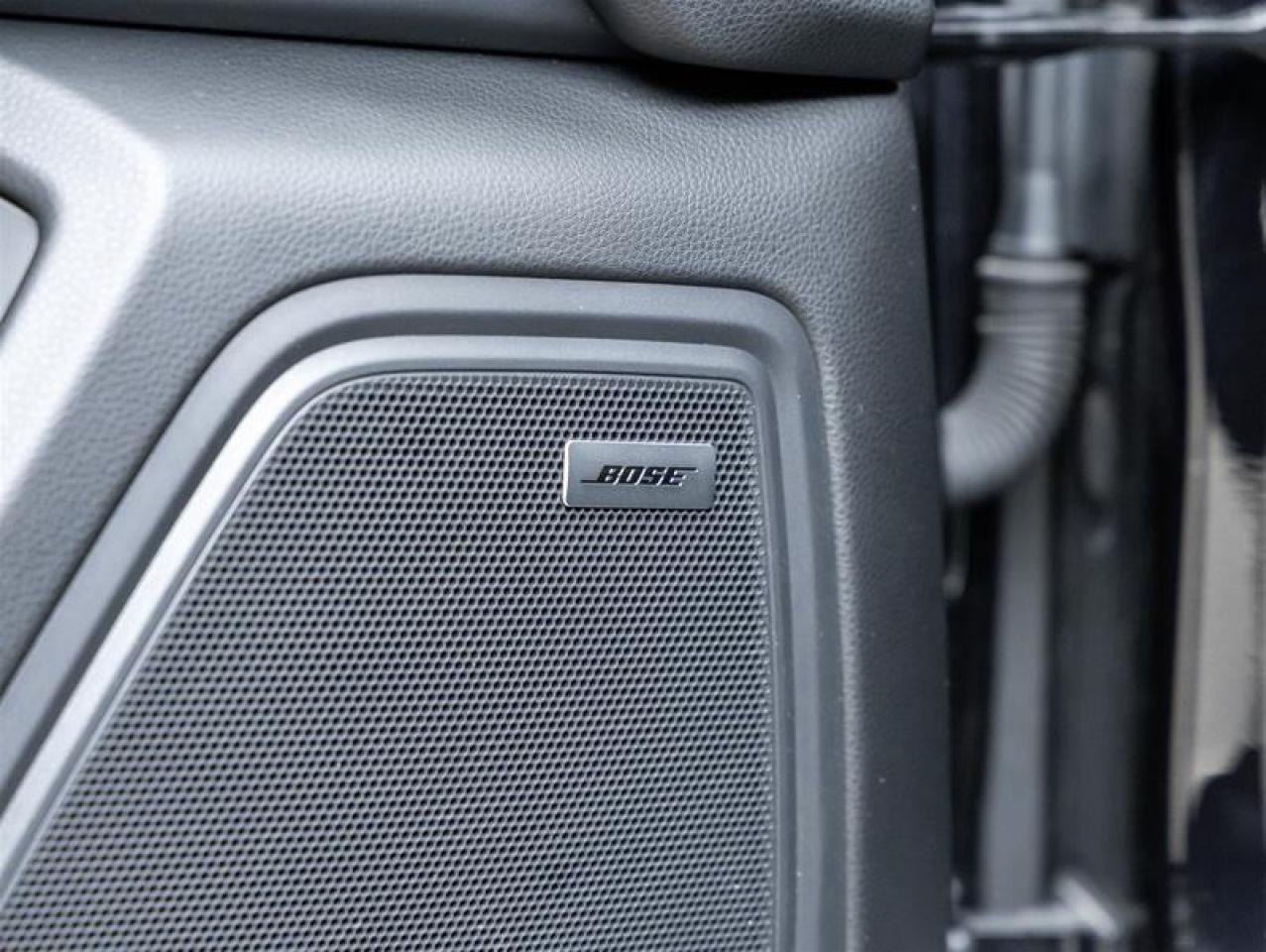 2024 Porsche Macan  Photo