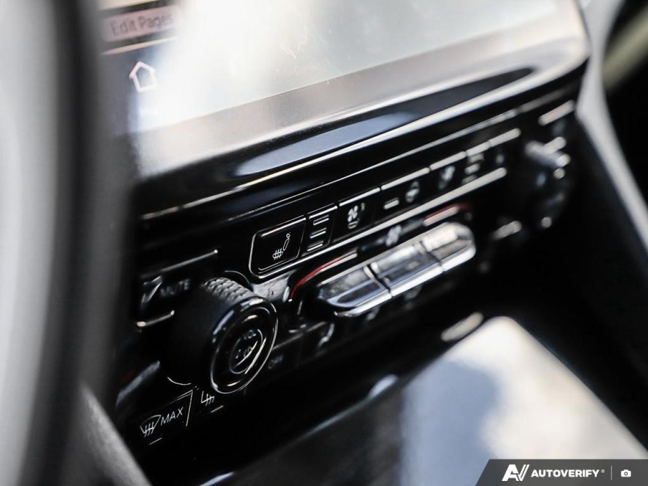 2023 Jeep Grand Cherokee L Limited 4x4 Photo