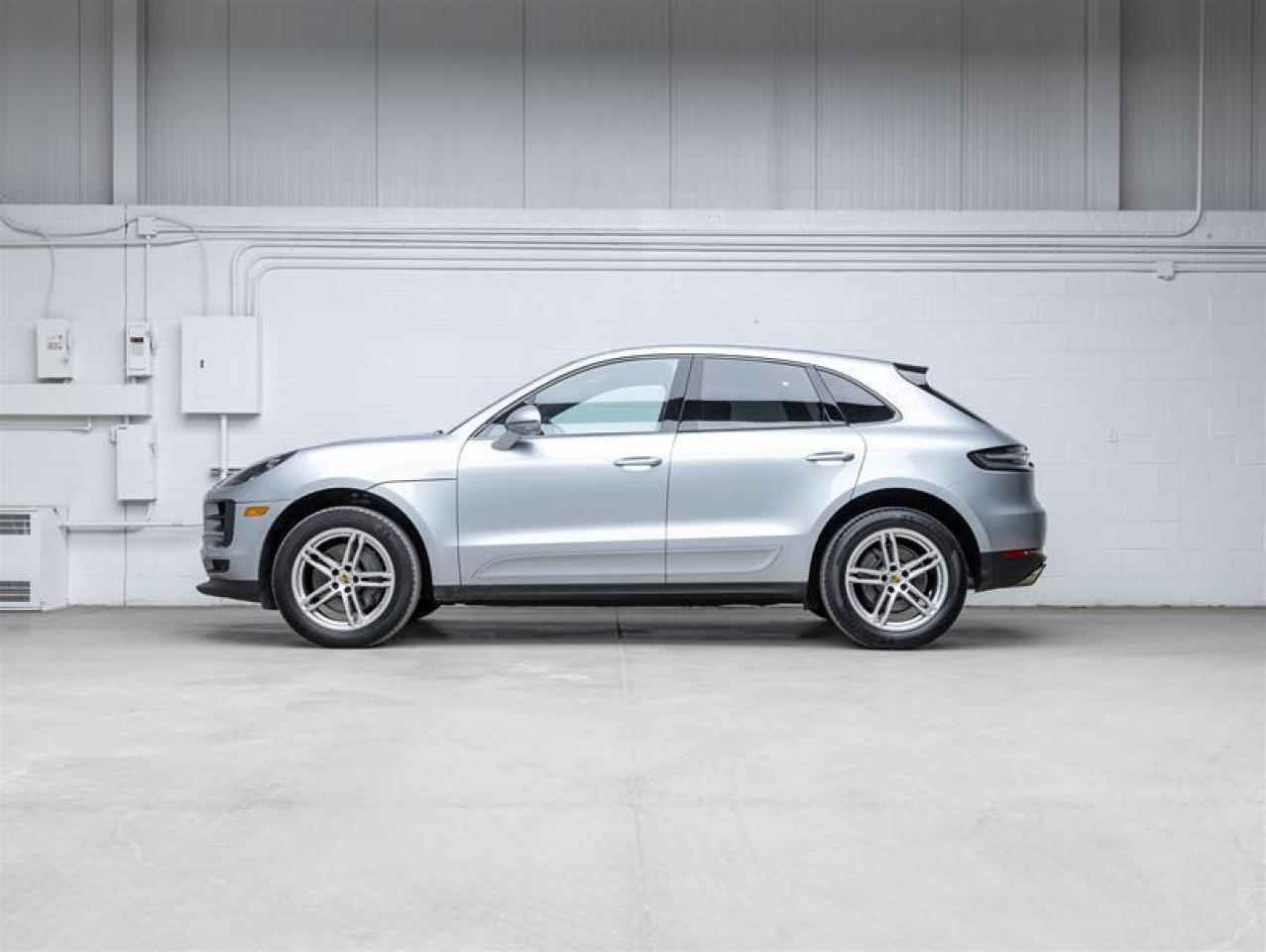 2021 Porsche Macan  Photo