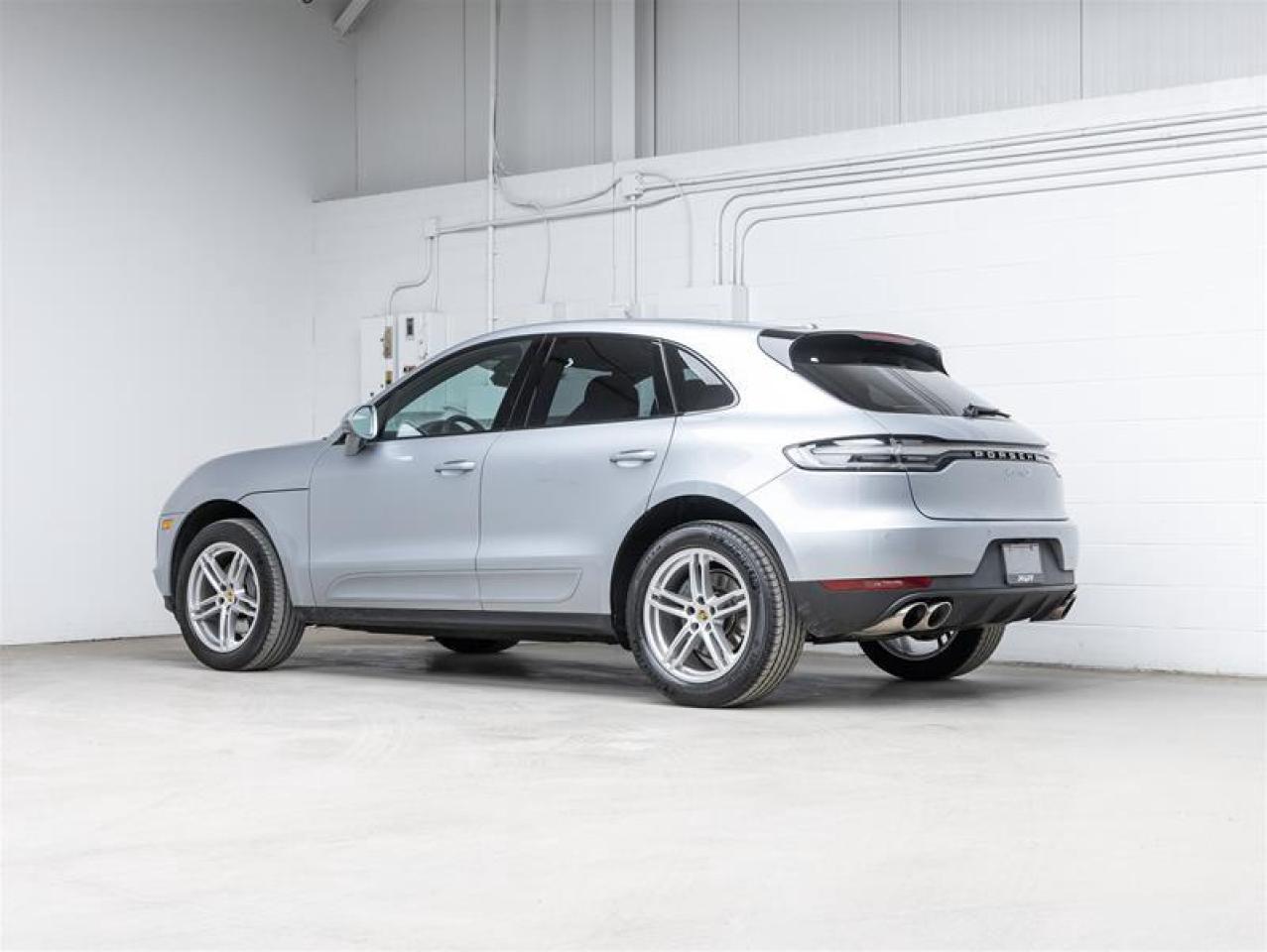 2021 Porsche Macan  Photo