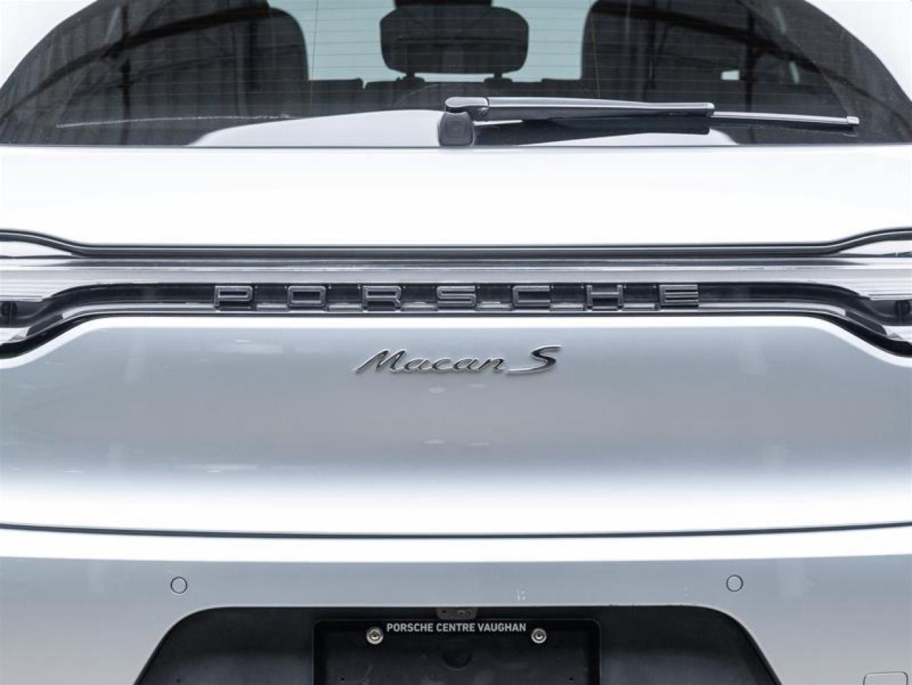 2021 Porsche Macan  Photo