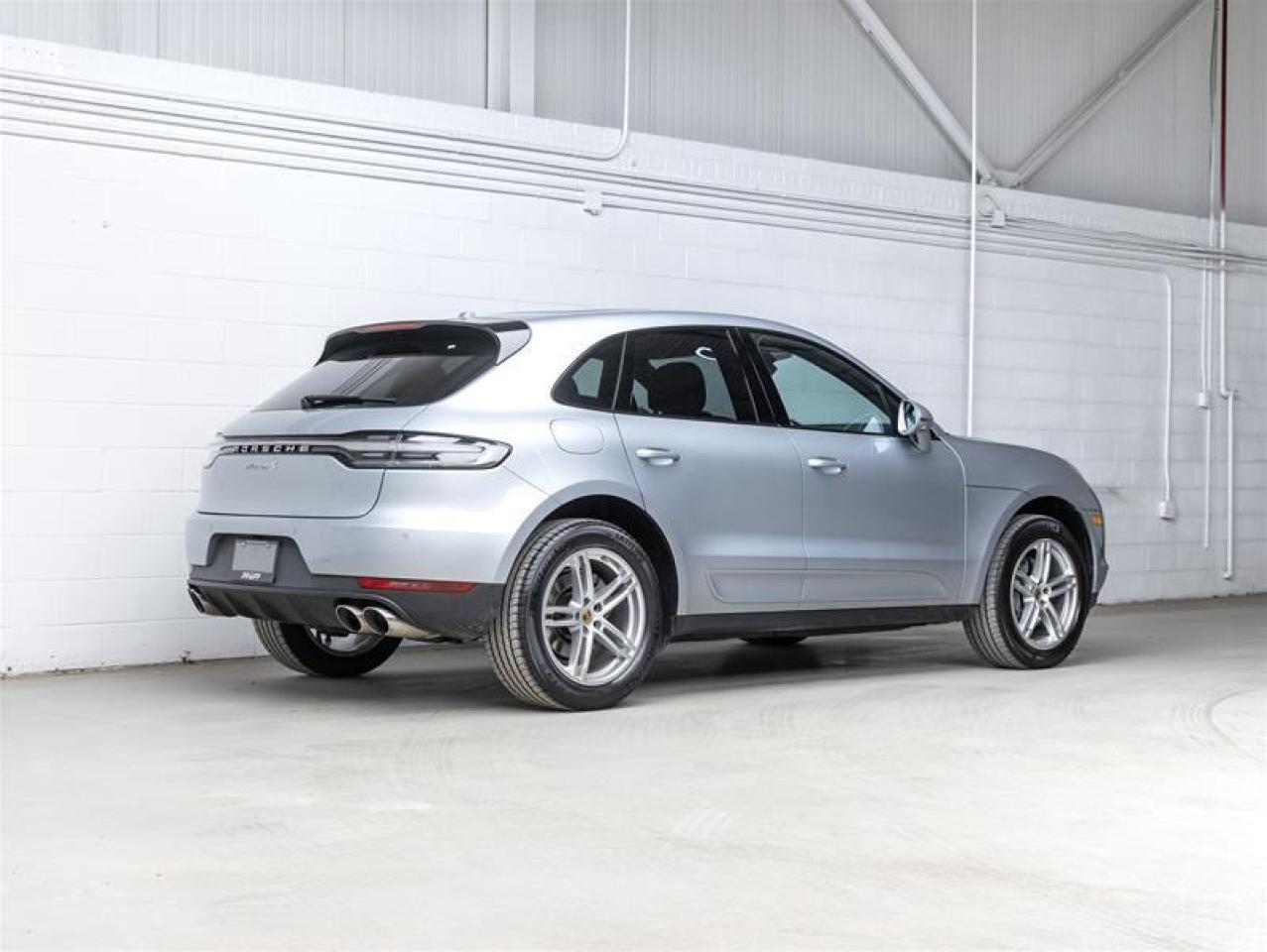 2021 Porsche Macan  Photo