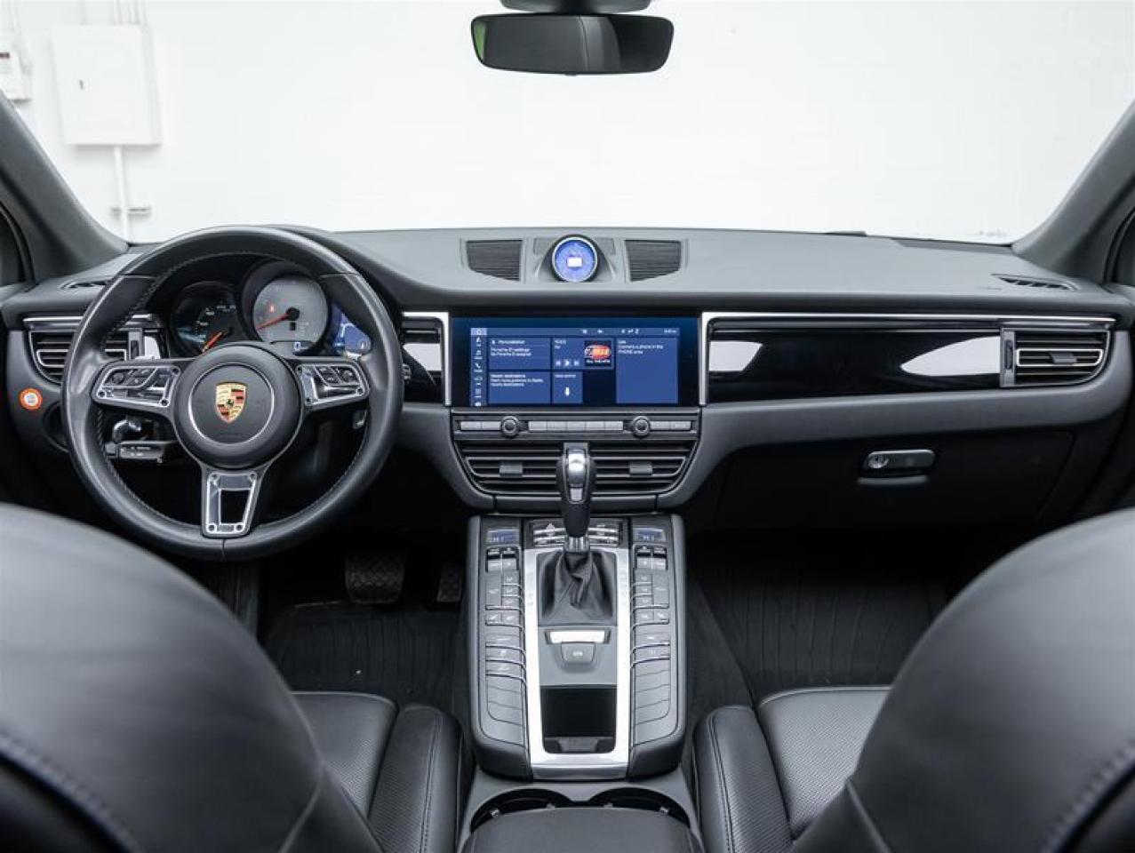 2021 Porsche Macan  Photo