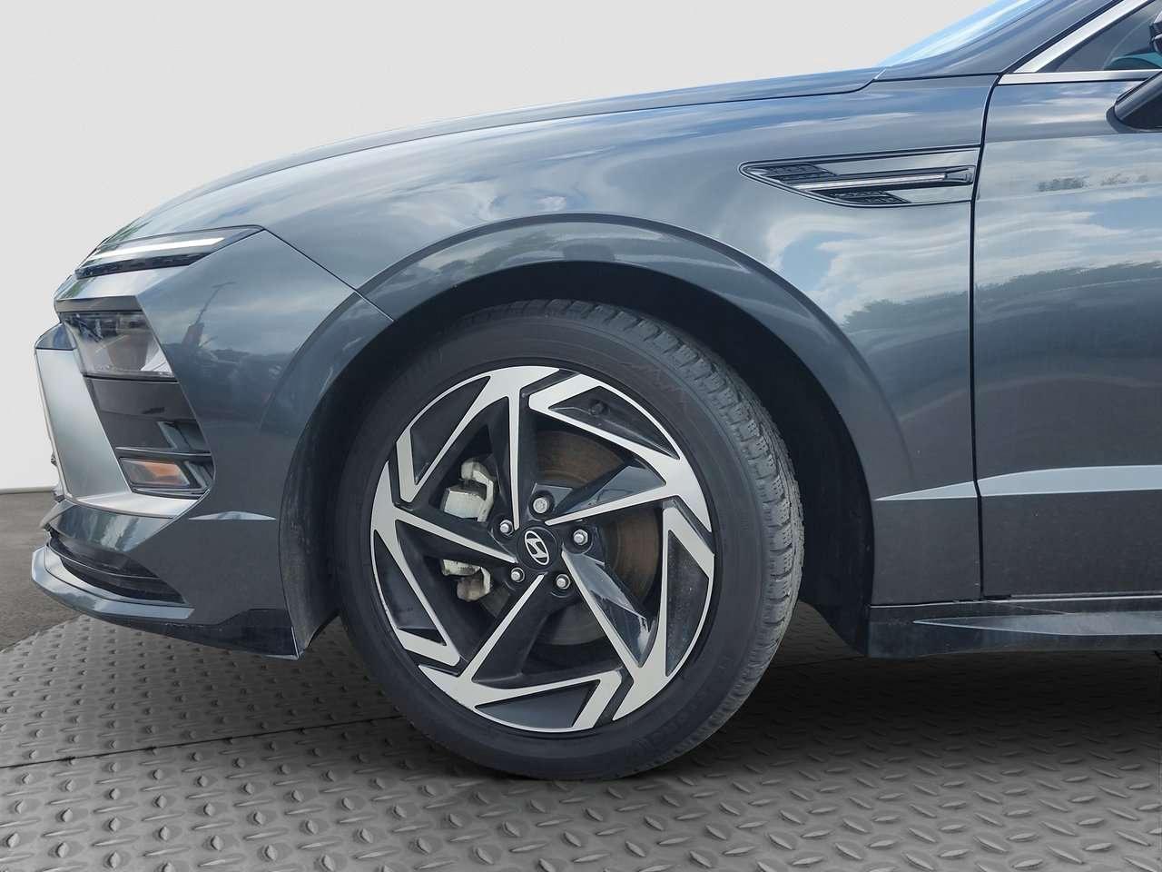 2025 Hyundai Sonata Preferred-Trend !!! NO ACCIDENTS !!! COOLING SEATS   PANO ROOF   HEATED STEERING Photo
