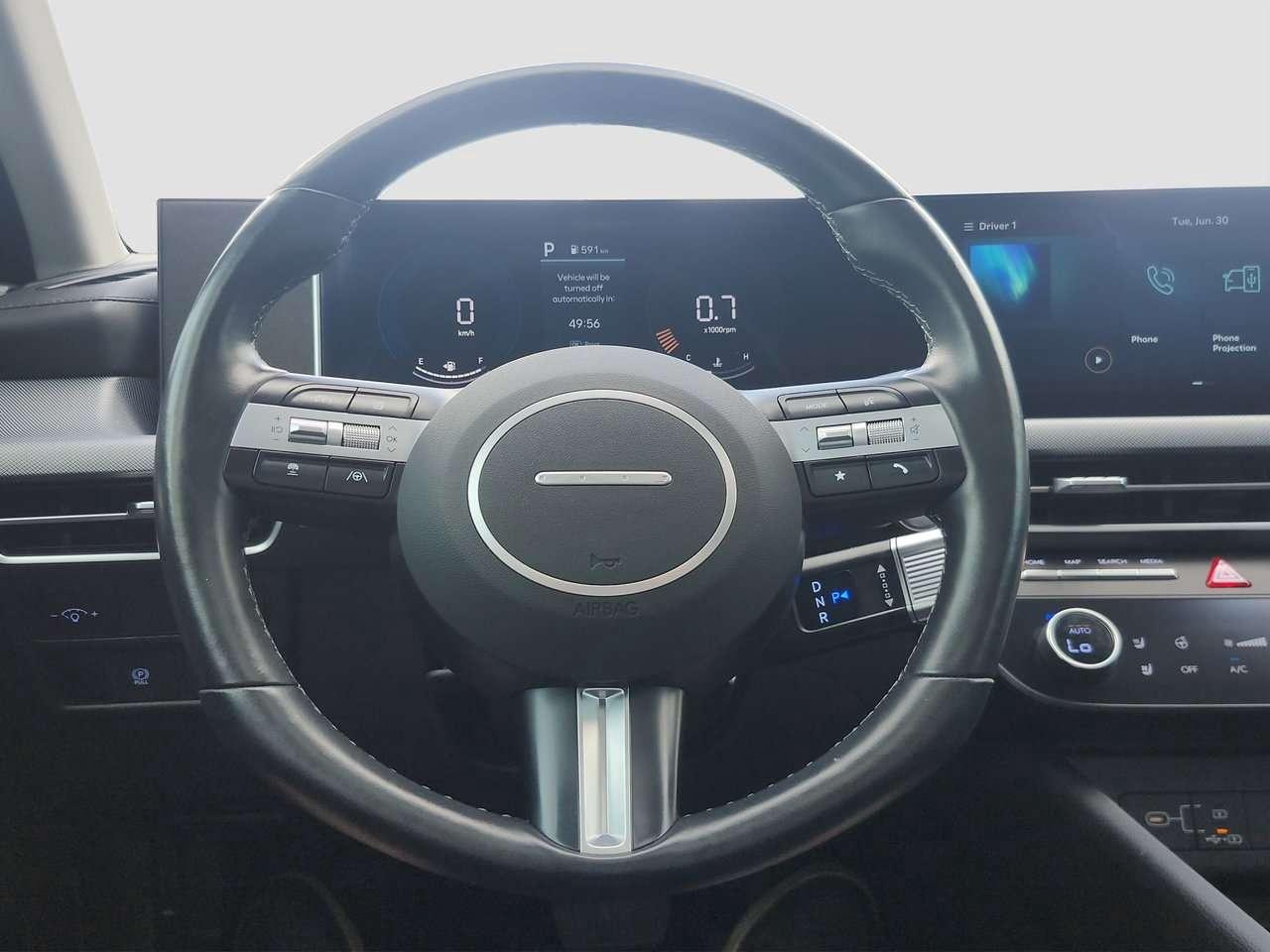 2025 Hyundai Sonata Preferred-Trend !!! NO ACCIDENTS !!! COOLING SEATS   PANO ROOF   HEATED STEERING Photo