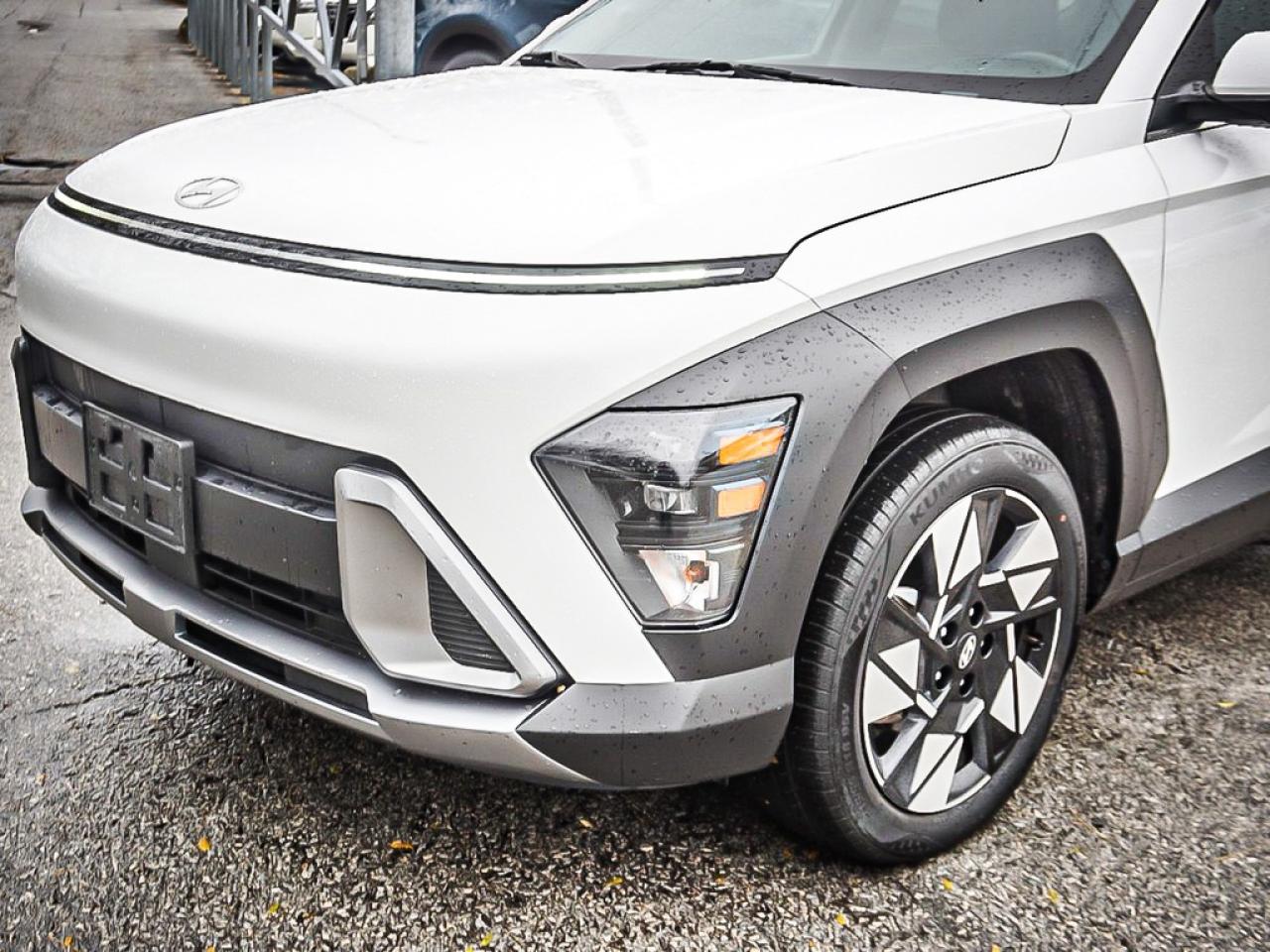 2024 Hyundai KONA  Photo3
