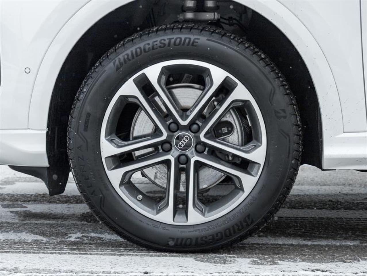 2025 Audi New Q5 2.0T 4dr All-Wheel Drive quattro Sport Utility Photo4