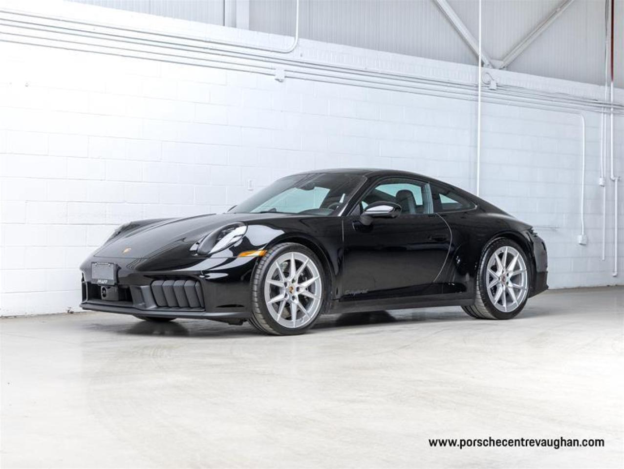 2025 Porsche 911  Photo