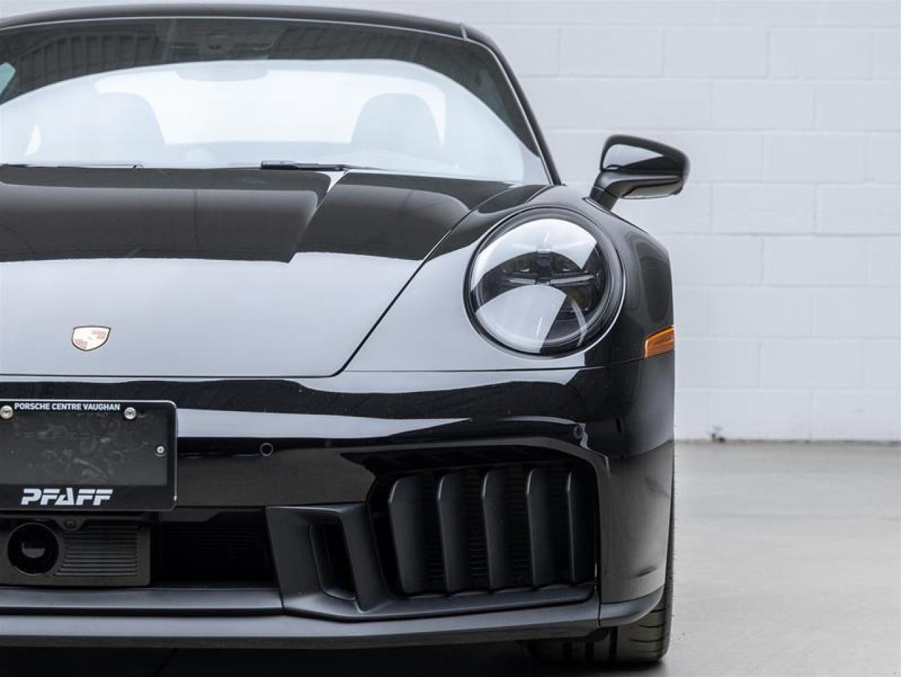 2025 Porsche 911  Photo3