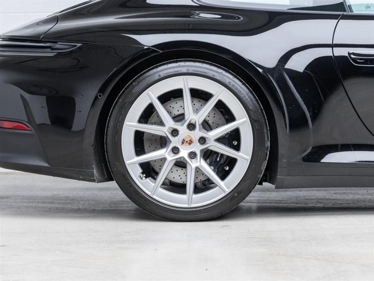 2025 Porsche 911  Photo