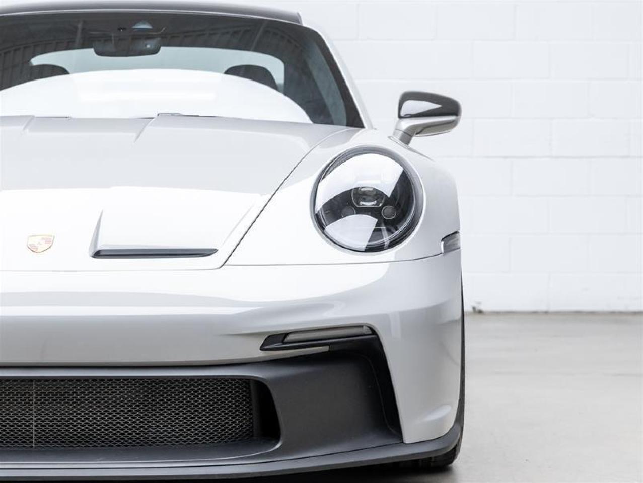 2022 Porsche 911  Photo4