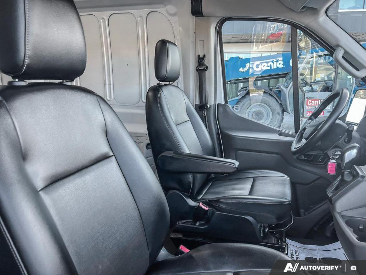 2022 Ford Transit-250 Cargo  Photo