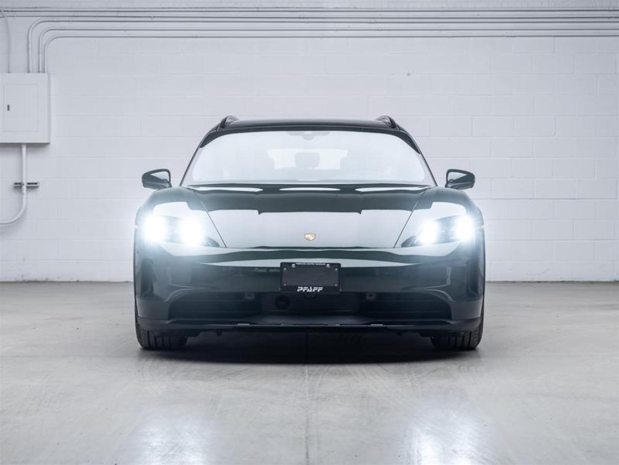 2025 Porsche Taycan  Photo