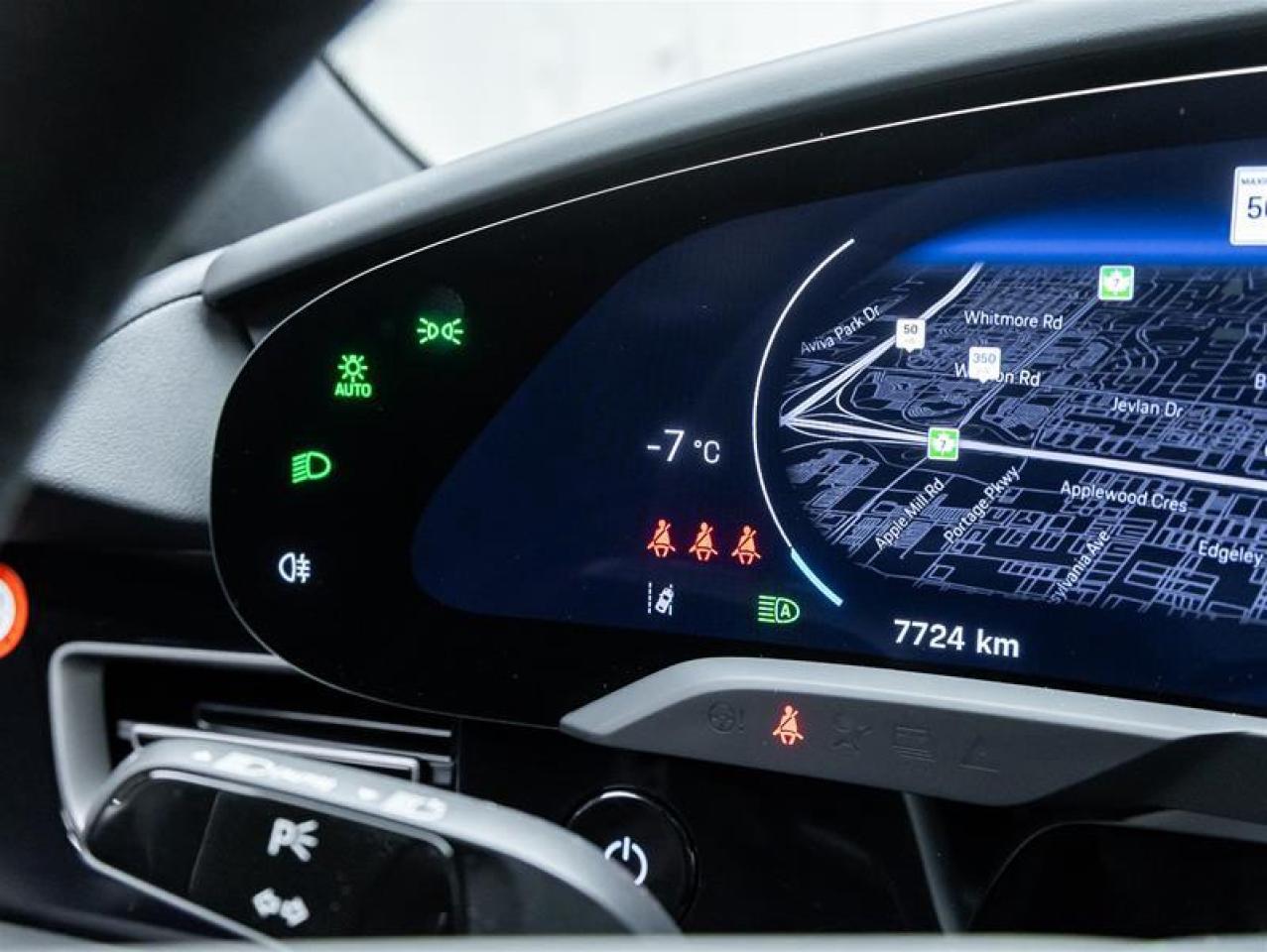 2025 Porsche Taycan  Photo