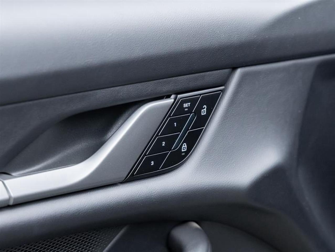 2025 Porsche Taycan  Photo