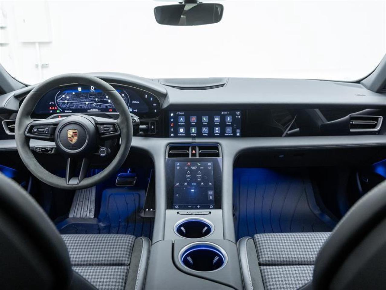 2025 Porsche Taycan  Photo