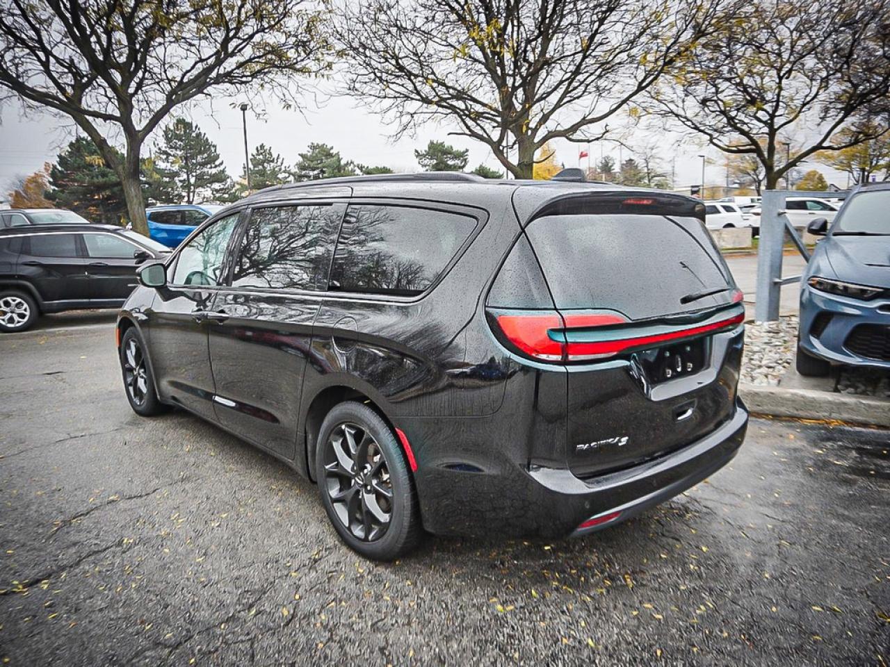 2024 Chrysler Pacifica  Photo