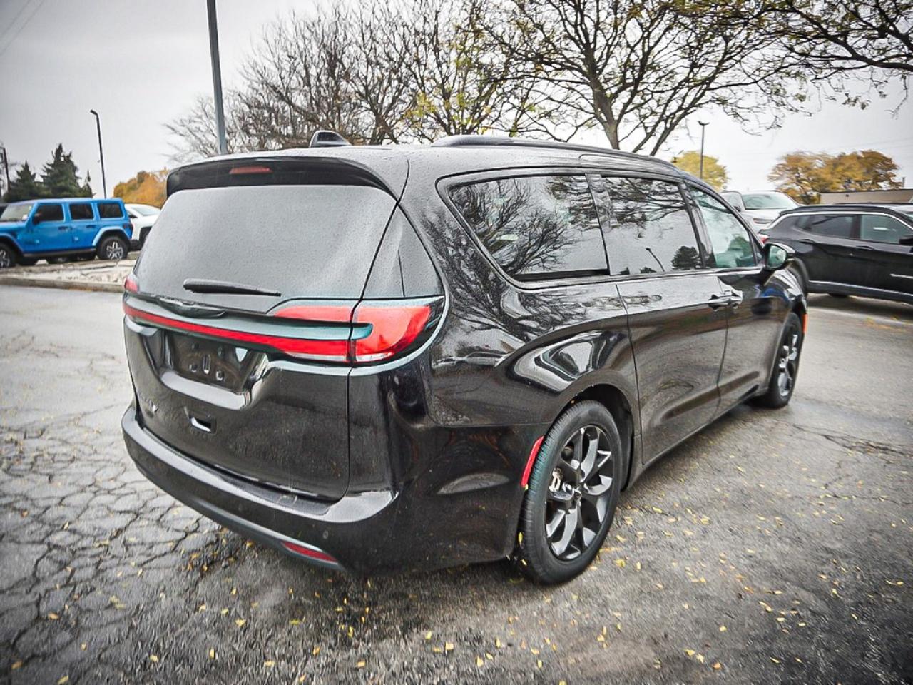 2024 Chrysler Pacifica  Photo
