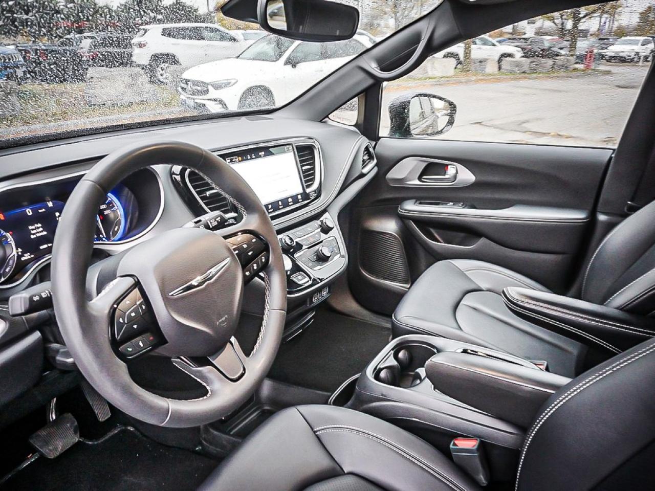 2024 Chrysler Pacifica  Photo