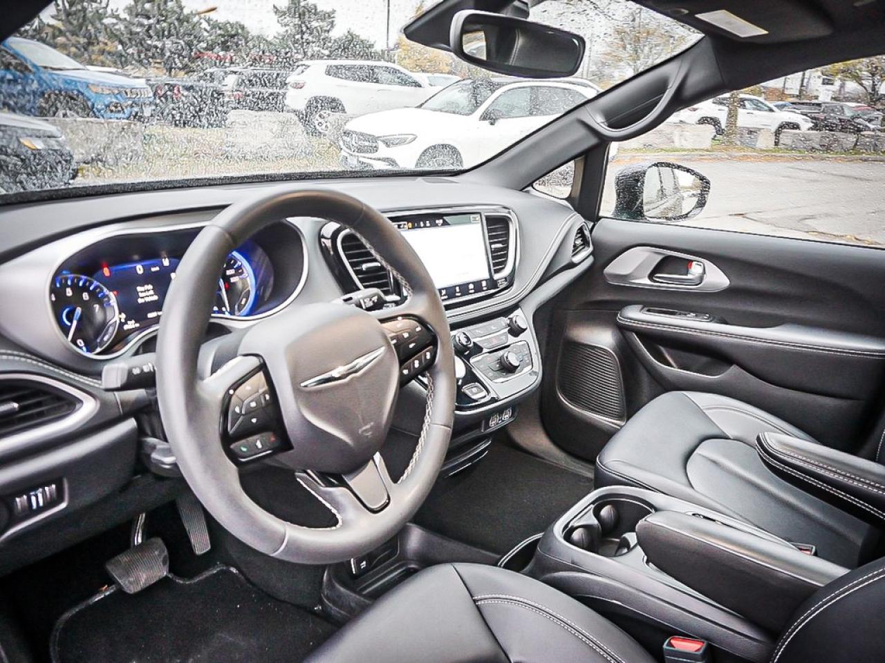 2024 Chrysler Pacifica  Photo