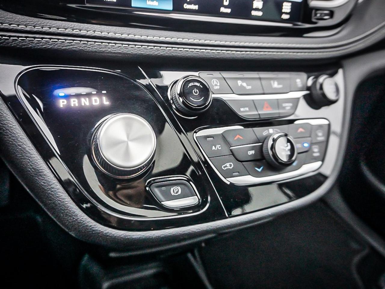 2024 Chrysler Pacifica  Photo