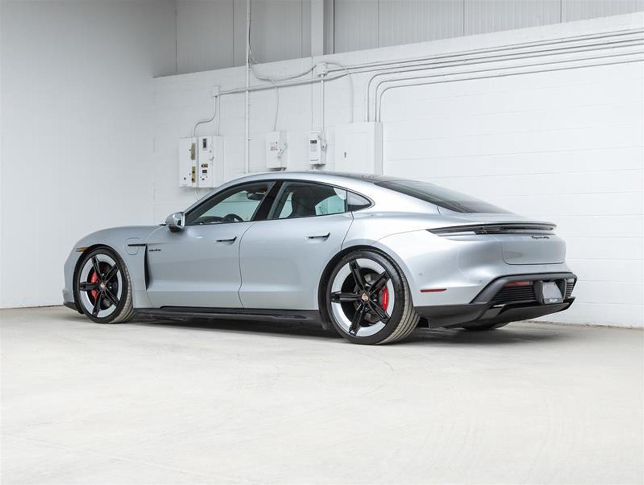2025 Porsche Taycan  Photo