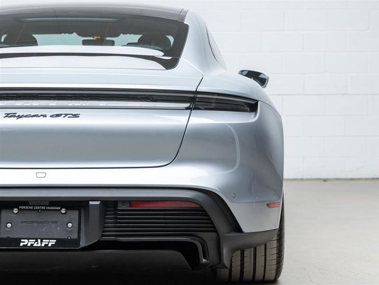 2025 Porsche Taycan  Photo