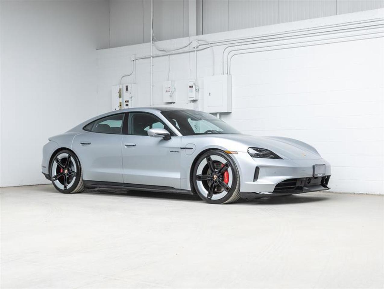 2025 Porsche Taycan  Photo