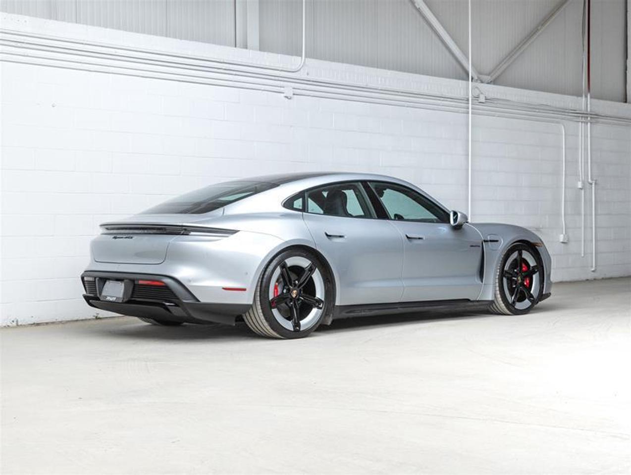 2025 Porsche Taycan  Photo