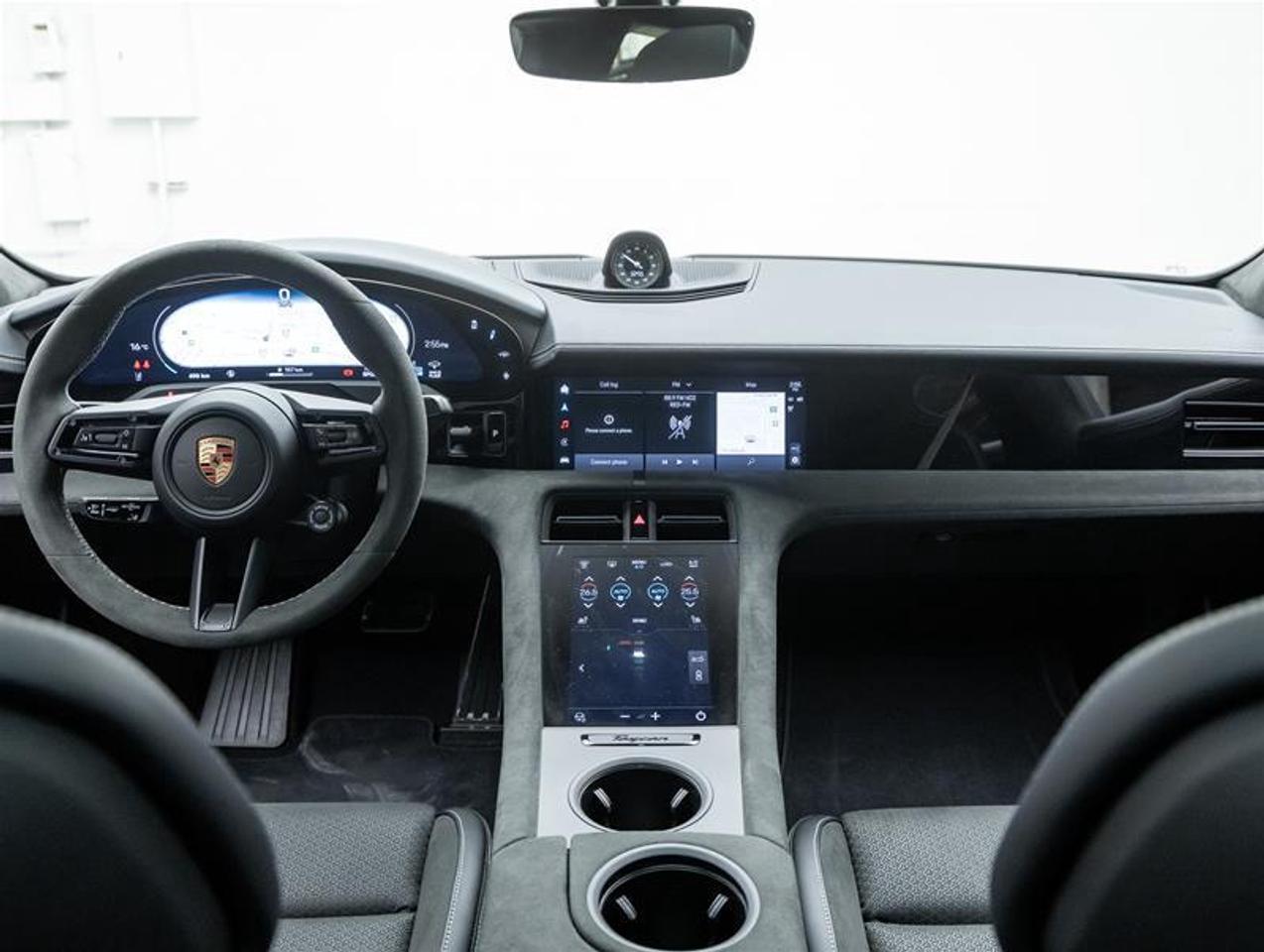2025 Porsche Taycan  Photo