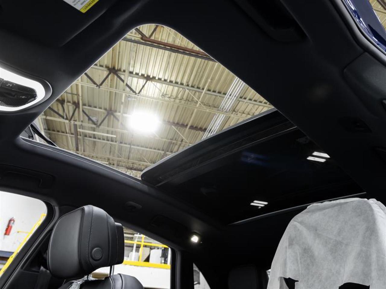 2025 Porsche Macan  Photo