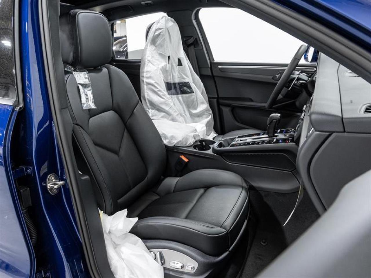 2025 Porsche Macan  Photo