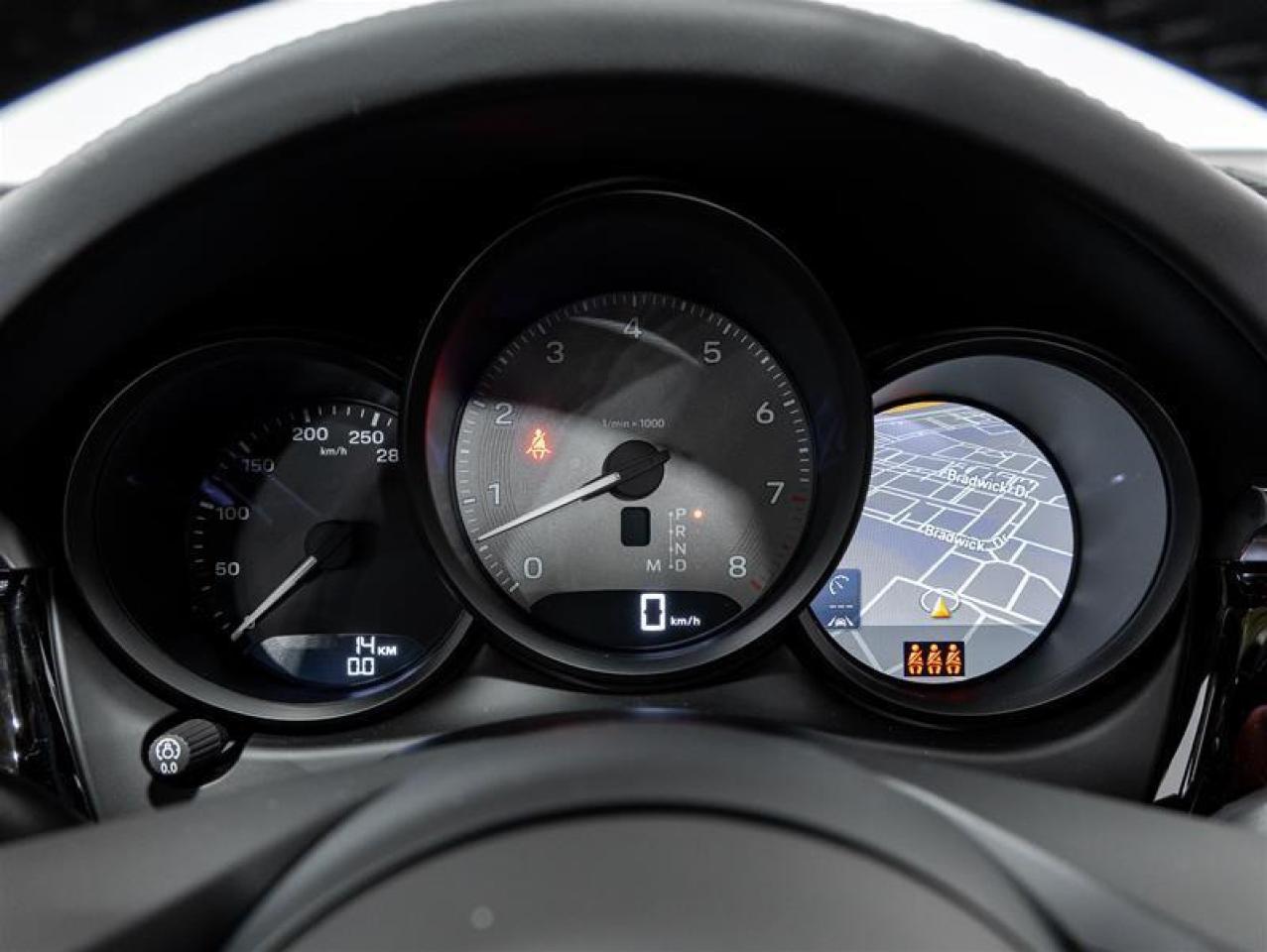 2025 Porsche Macan  Photo