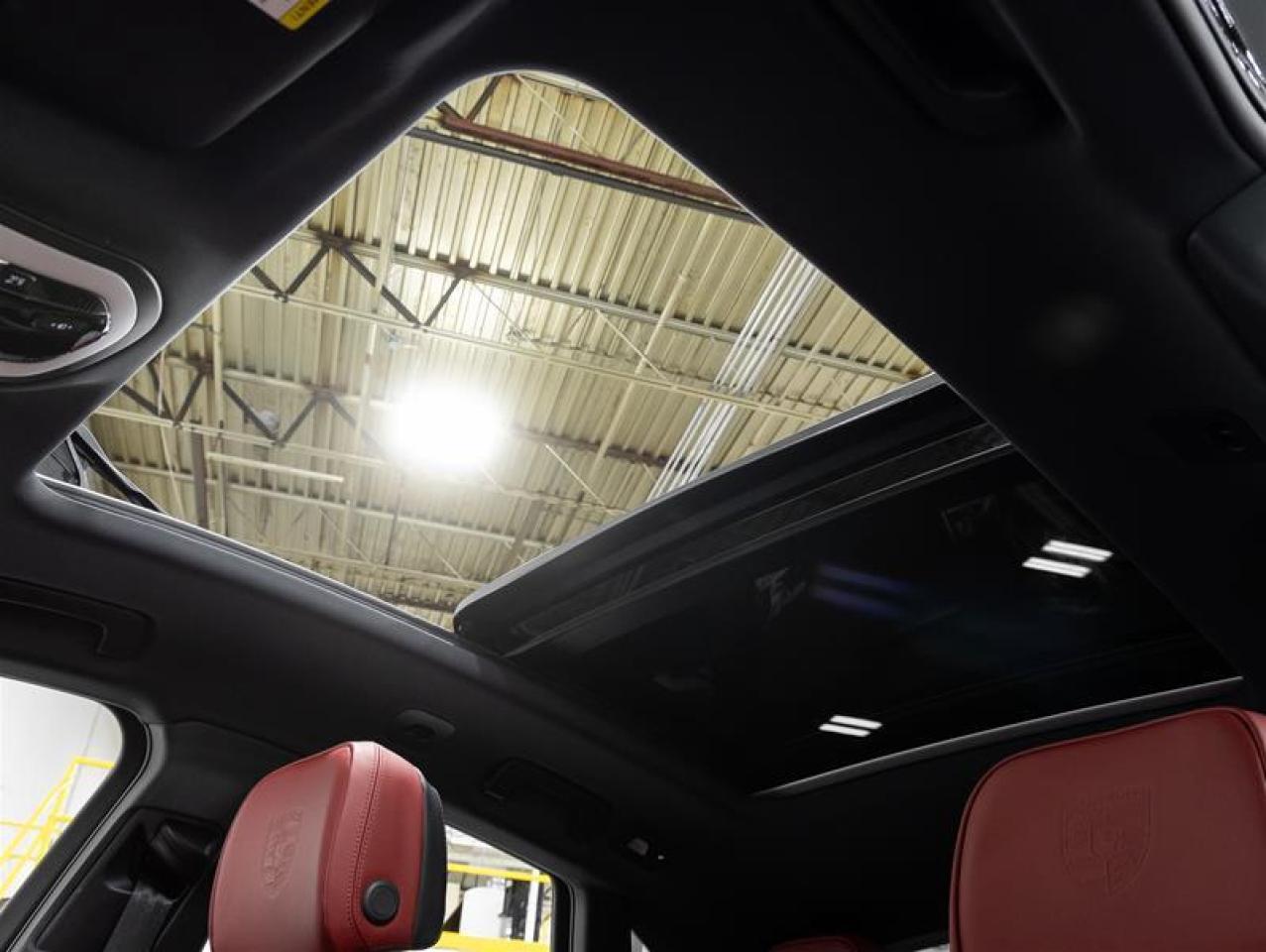 2025 Porsche Macan  Photo