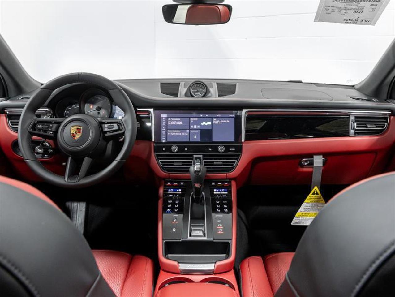 2025 Porsche Macan  Photo