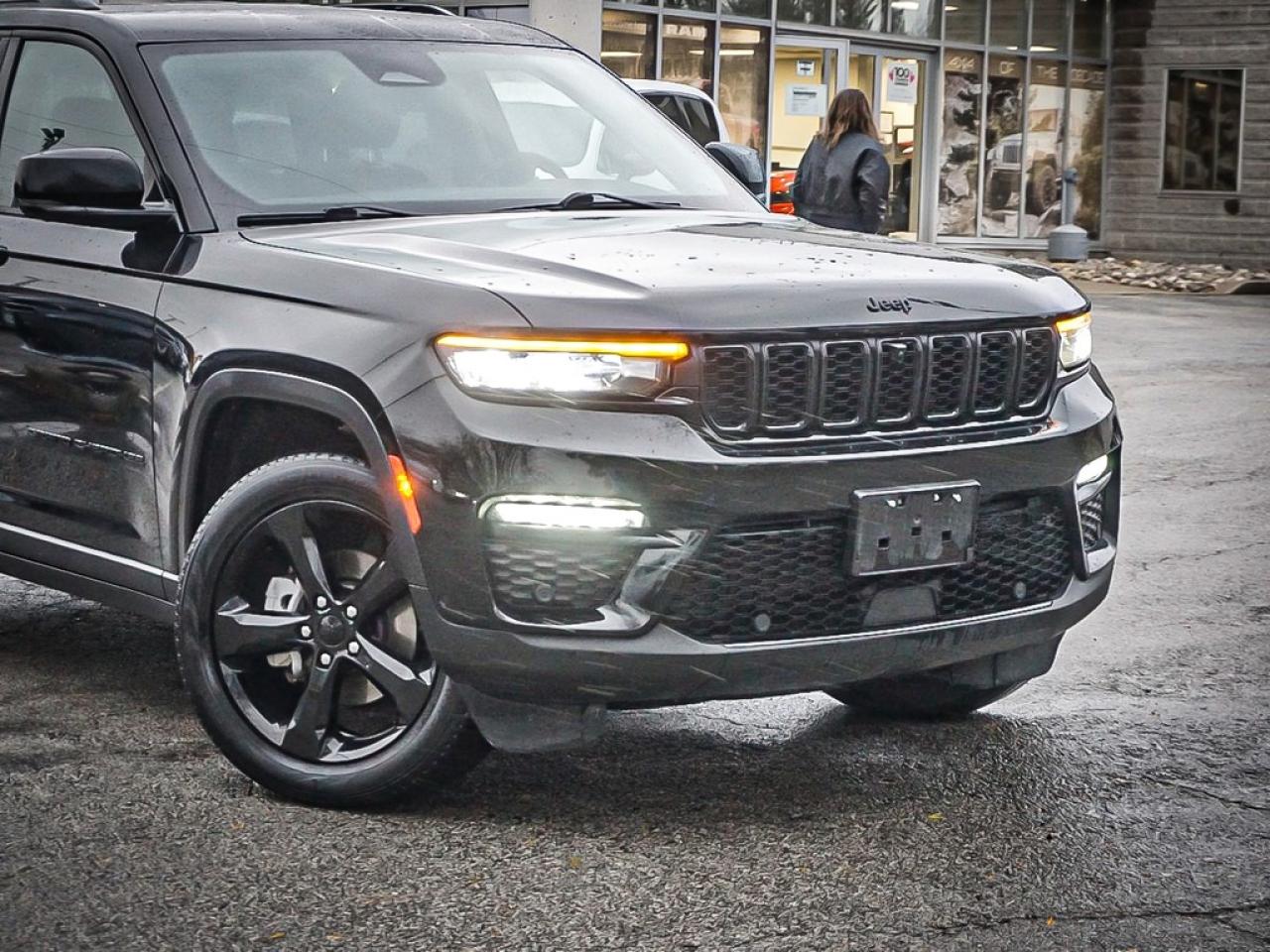 2023 Jeep Grand Cherokee  Photo