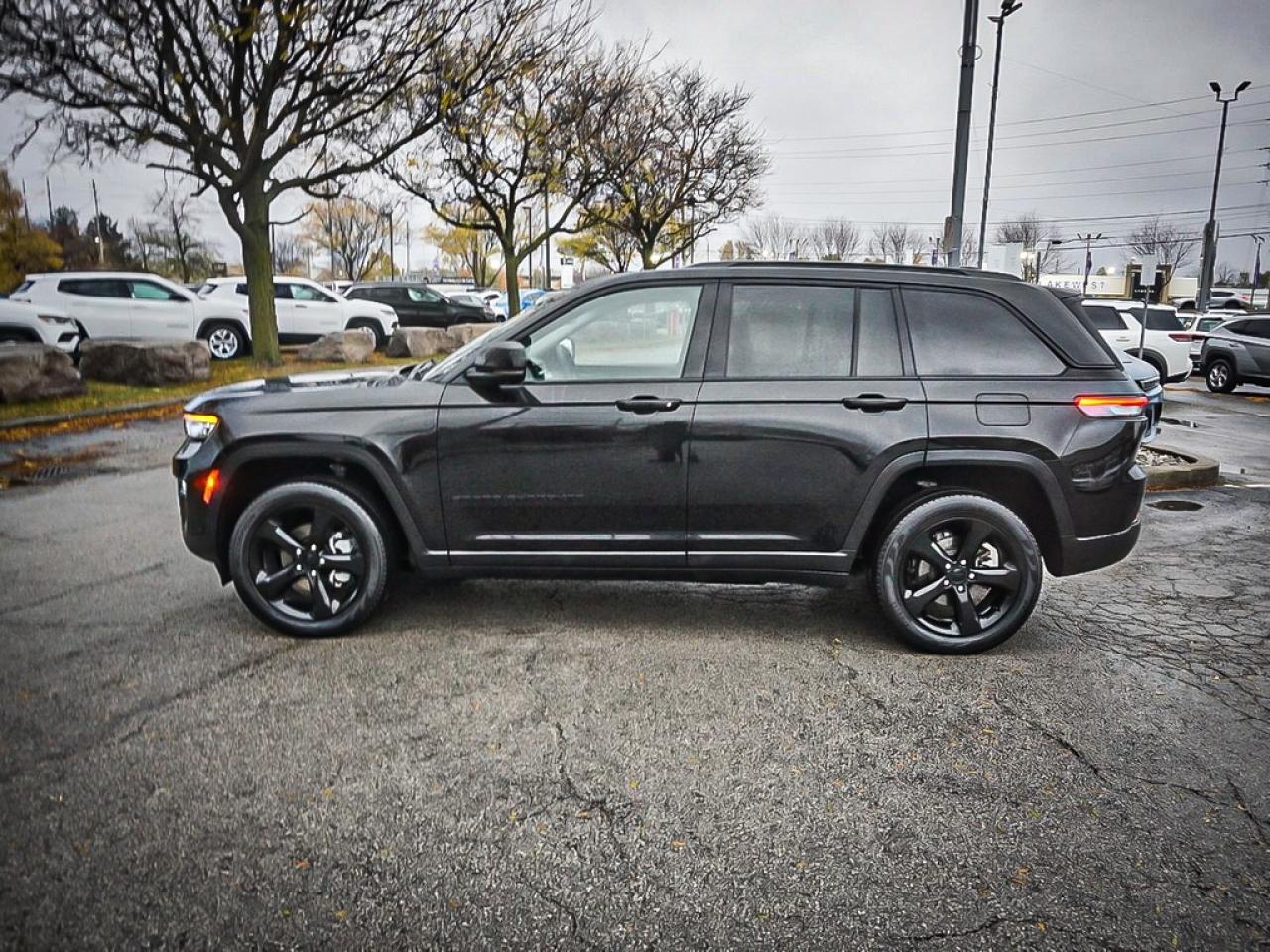 2023 Jeep Grand Cherokee  Photo