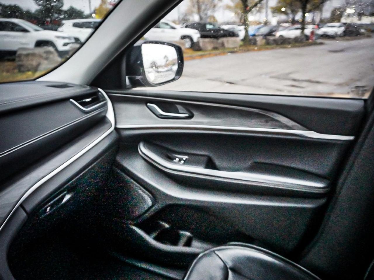 2023 Jeep Grand Cherokee  Photo