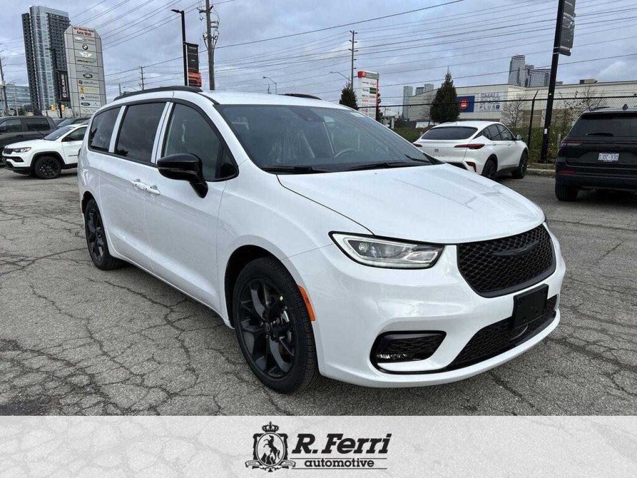 2026 Chrysler Pacifica Select Front-Wheel Drive Passenger Van Photo