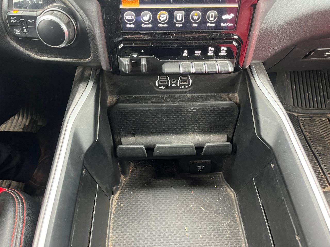 2020 RAM 2500 Big Horn 4x4 Crew Cab 6'4" Box Photo