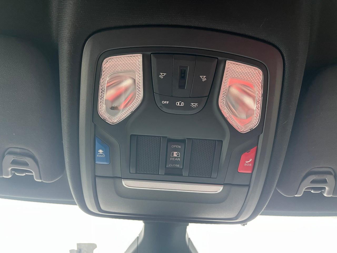 2020 RAM 2500 Big Horn 4x4 Crew Cab 6'4" Box Photo