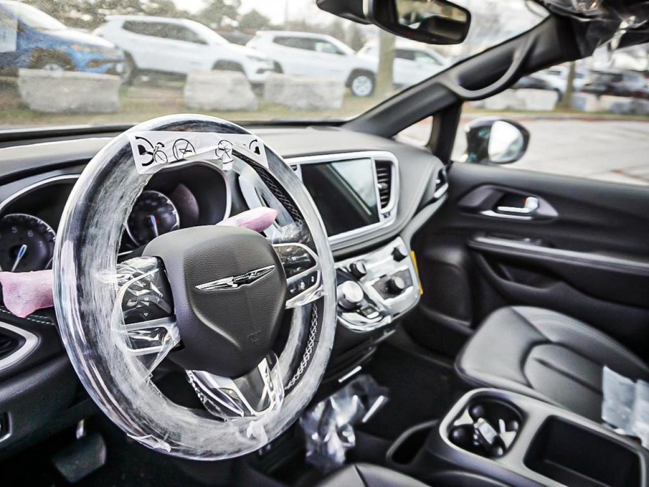 2026 Chrysler Pacifica  Photo